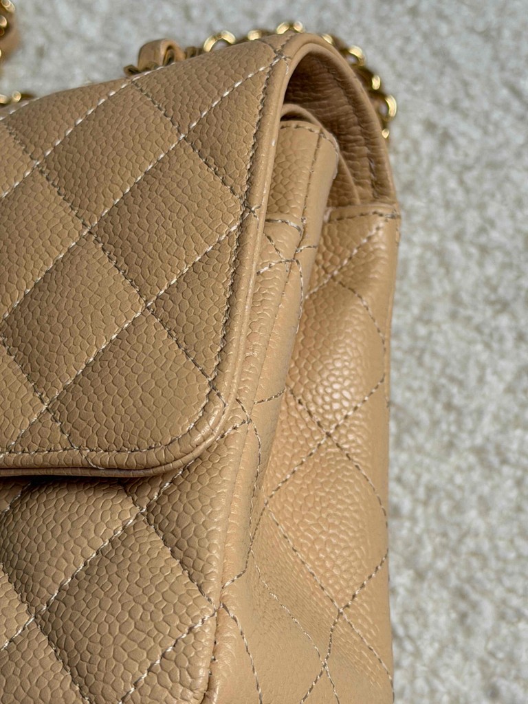 Chanel Classic Medium Double Flap torebka