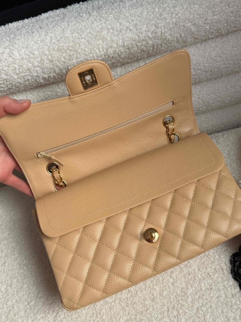 Chanel Classic Medium Double Flap torebka