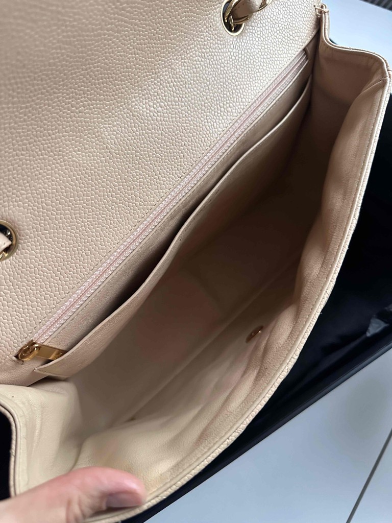 Chanel Classic Jumbo Single Flap bag
