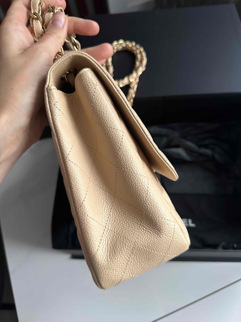 Chanel Classic Jumbo Single Flap bag