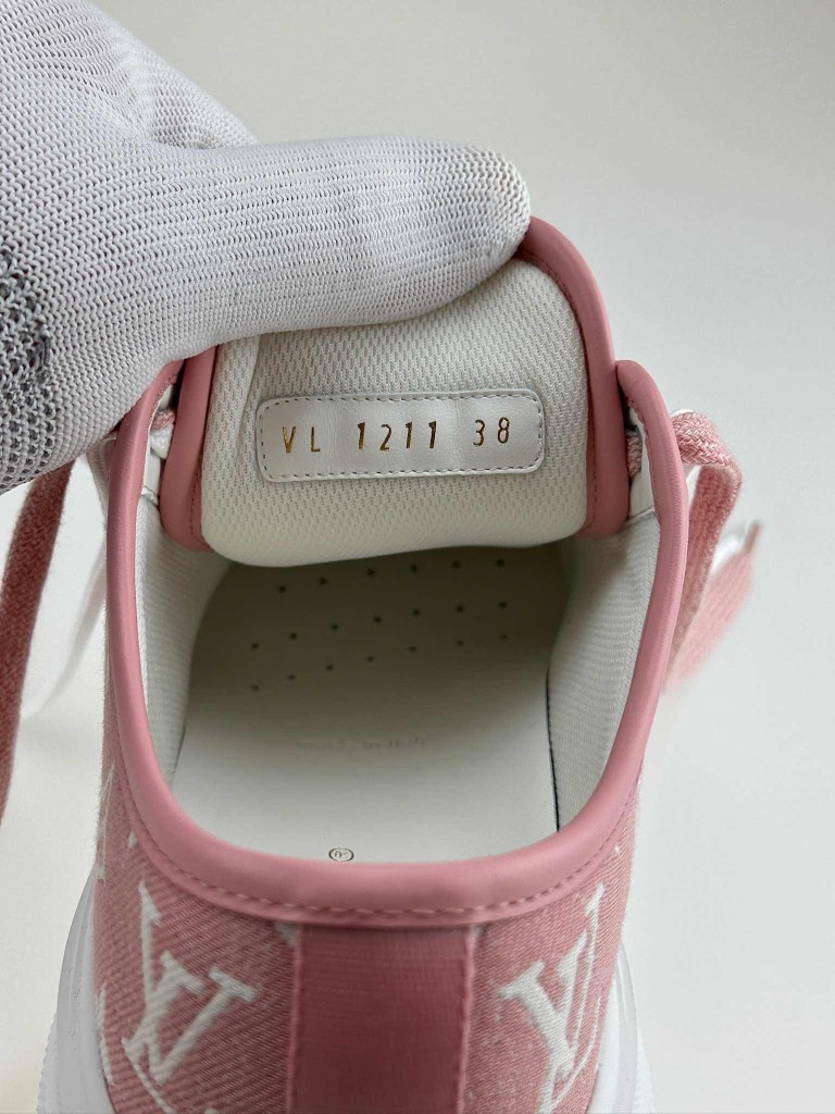 Louis Vuitton sneakersy