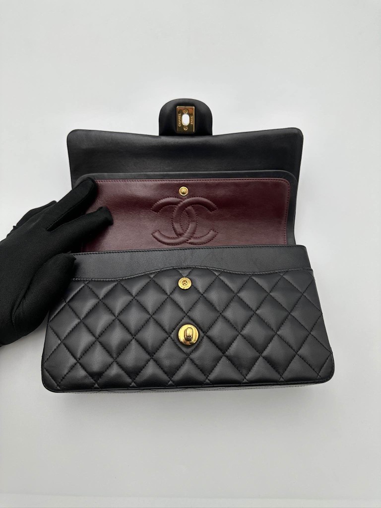 Chanel Classic Medium Double Flap torebka