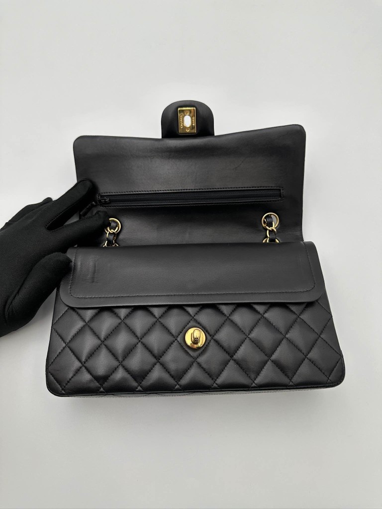 Chanel Classic Medium Double Flap torebka