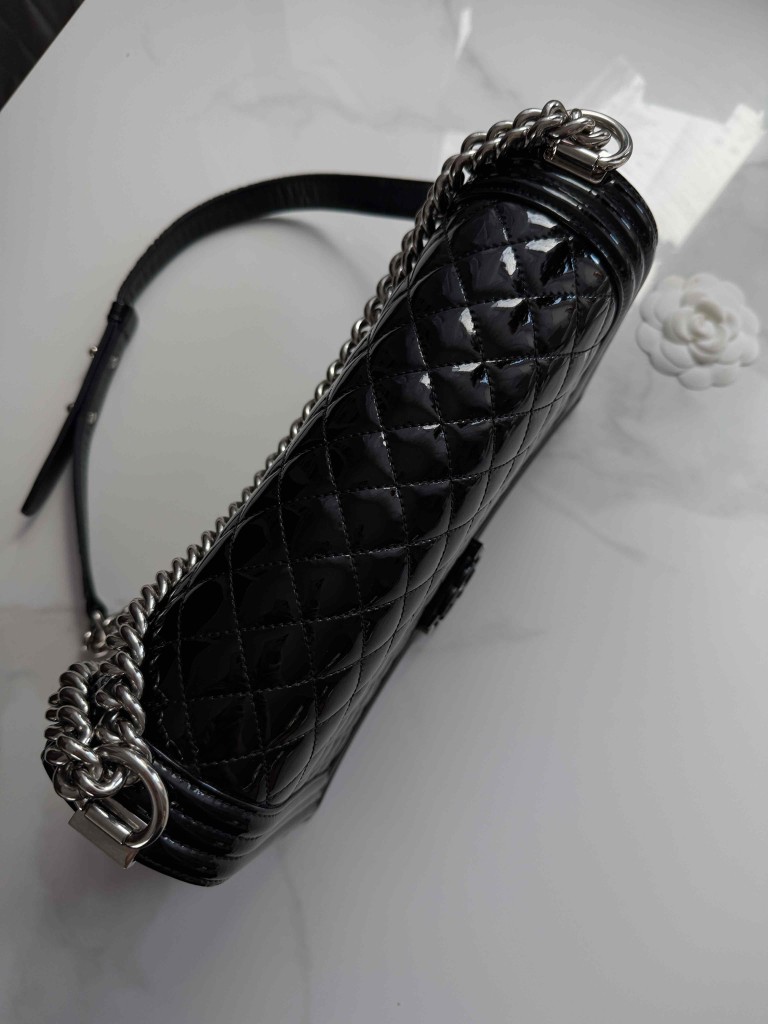 Chanel Boy New Medium torebka