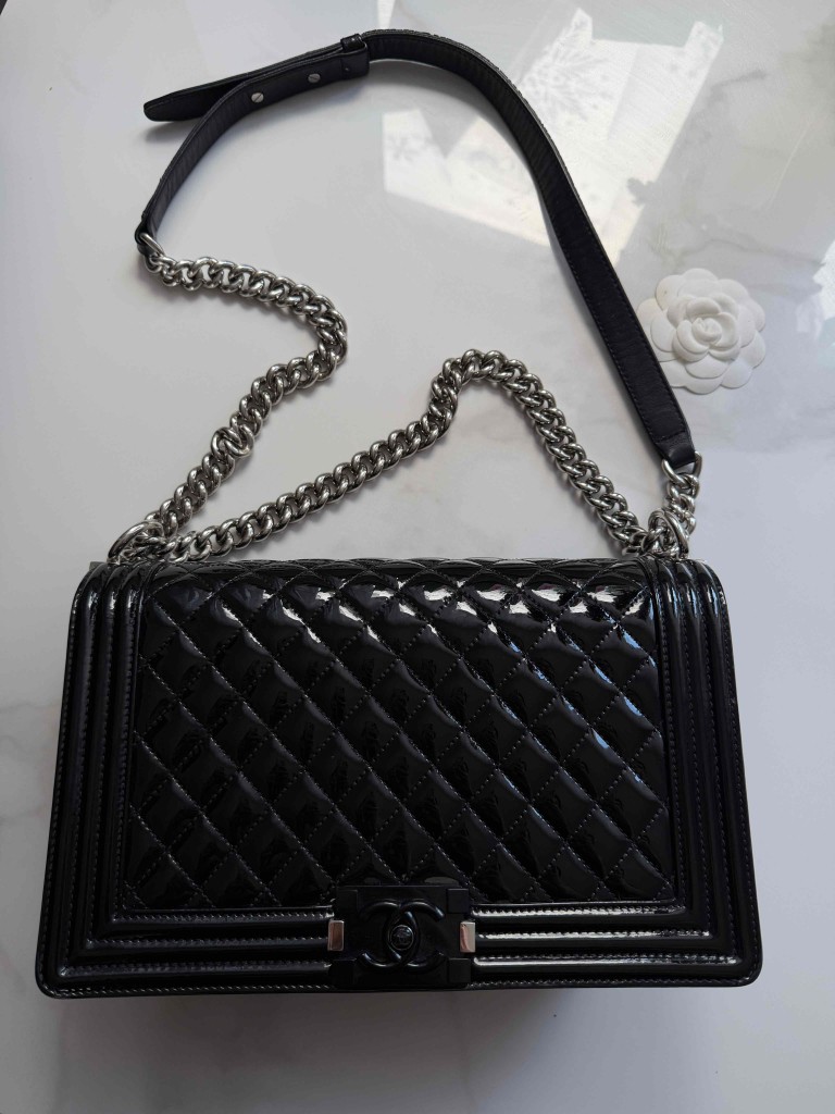 Chanel Boy New Medium bag