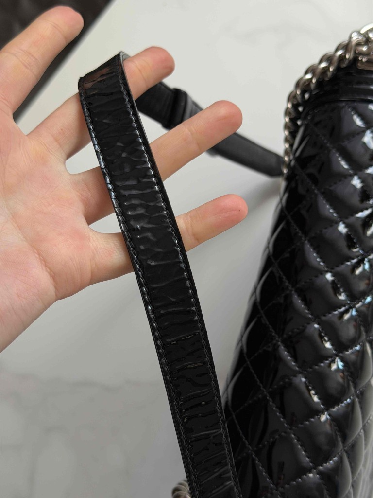 Chanel Boy New Medium torebka