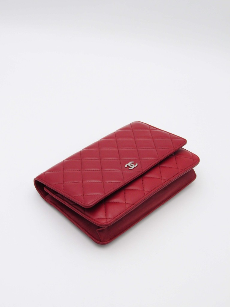 Chanel Wallet on Chain