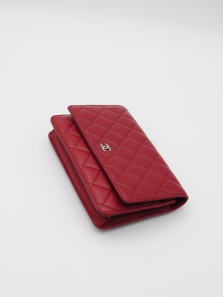 Chanel Wallet on Chain