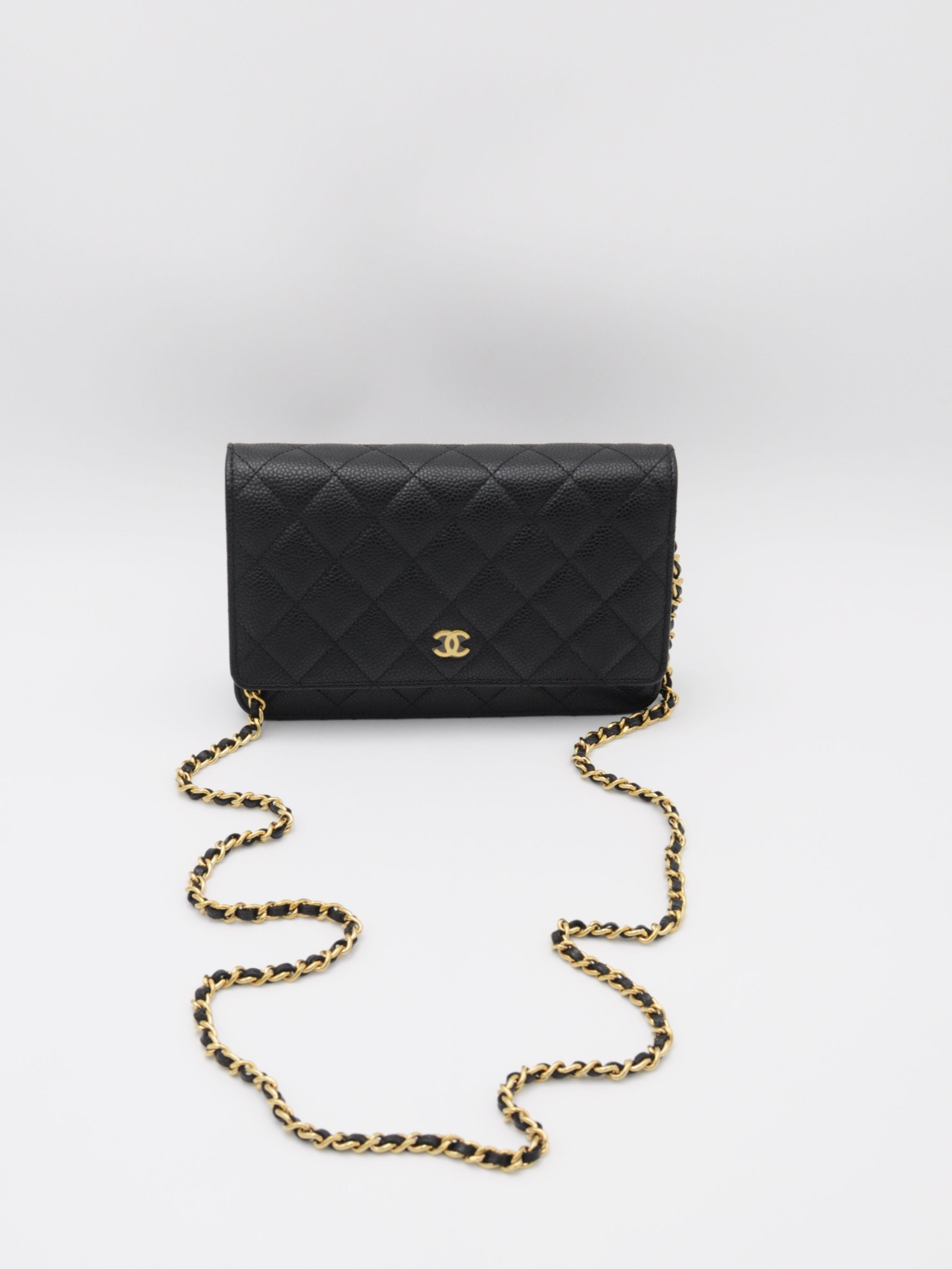 Chanel wallet on chain
