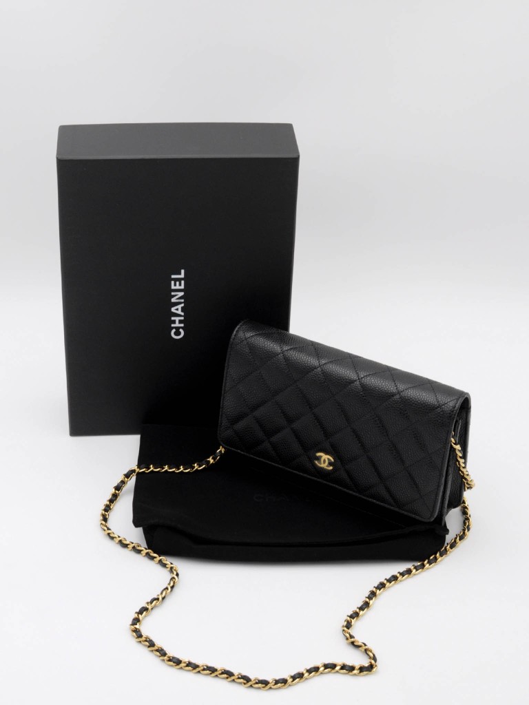 Chanel wallet on chain