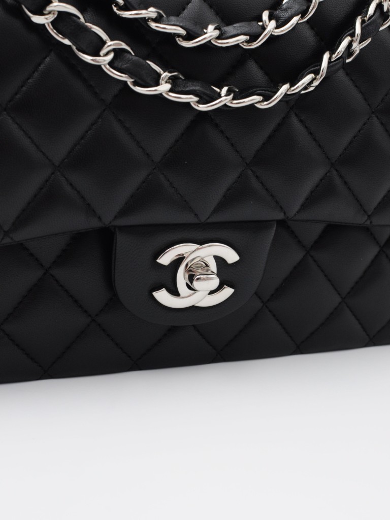 Chanel Classic Medium Double Flap torebka
