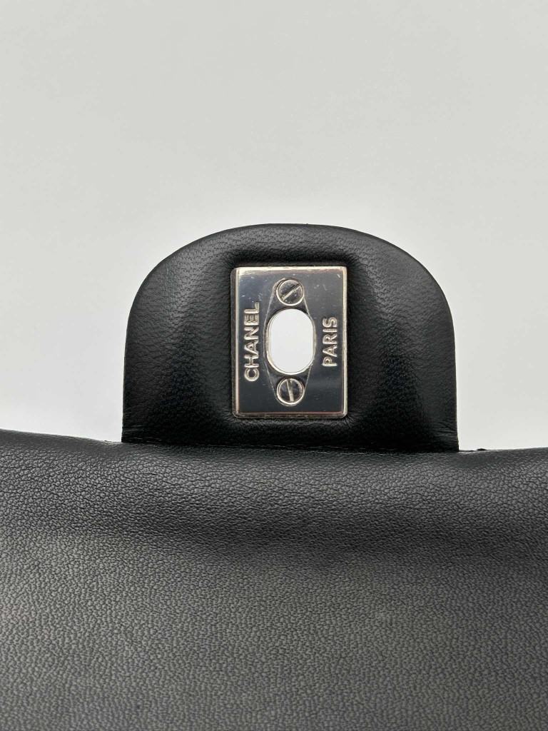 Chanel Classic Medium Double Flap torebka