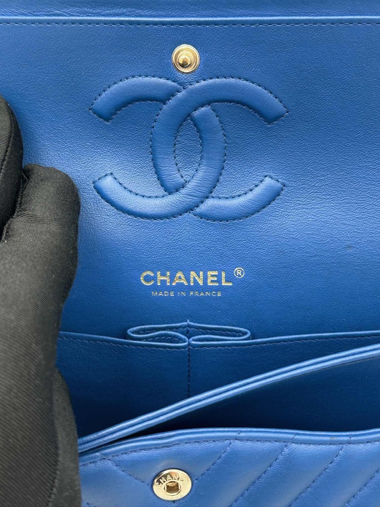 Chanel Classic Medium Double Flap torebka