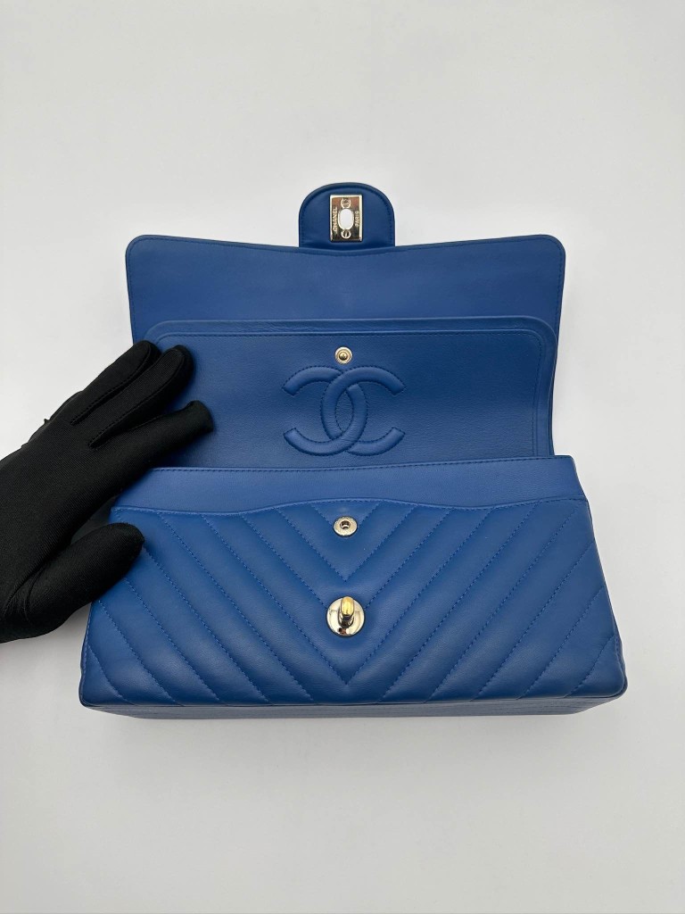 Chanel Classic Medium Double Flap torebka
