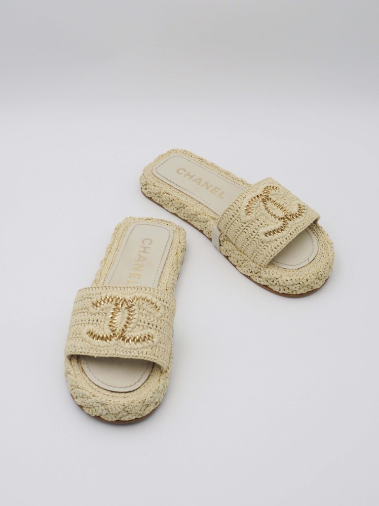 Chanel klapki