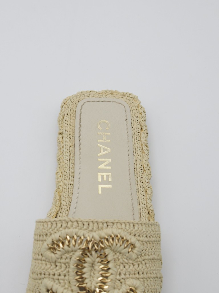 Chanel klapki