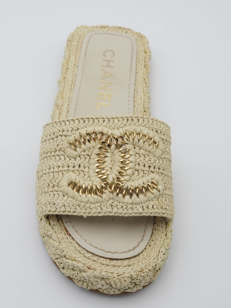 Chanel klapki