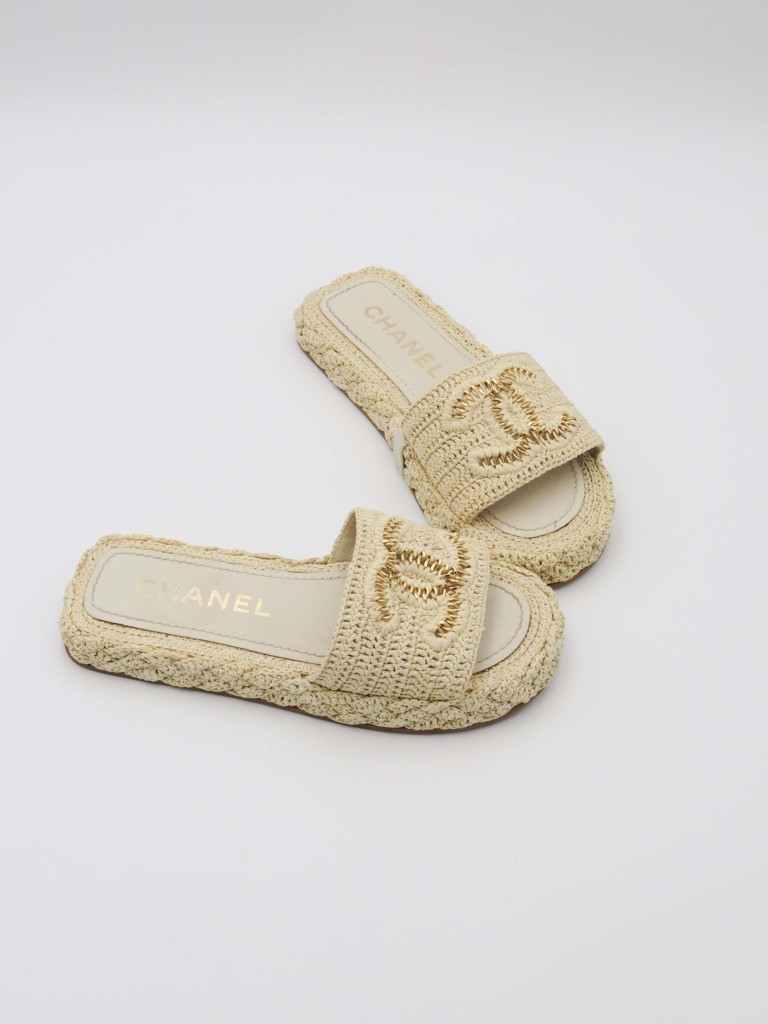 Chanel klapki