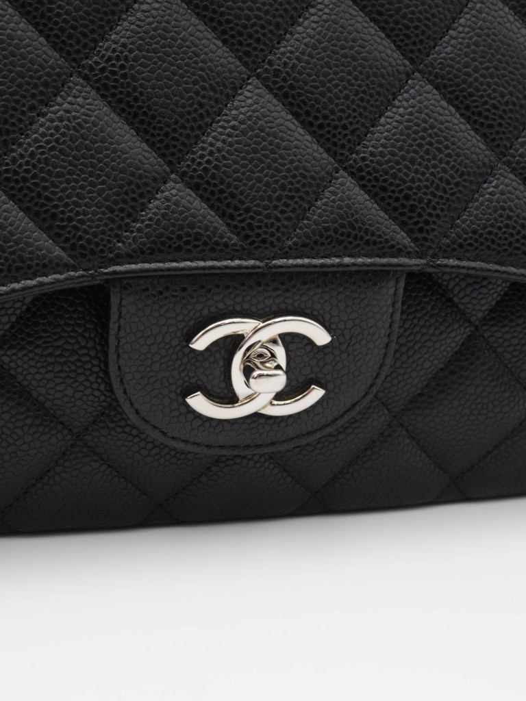 Chanel Classic Maxi Single Flap torebka