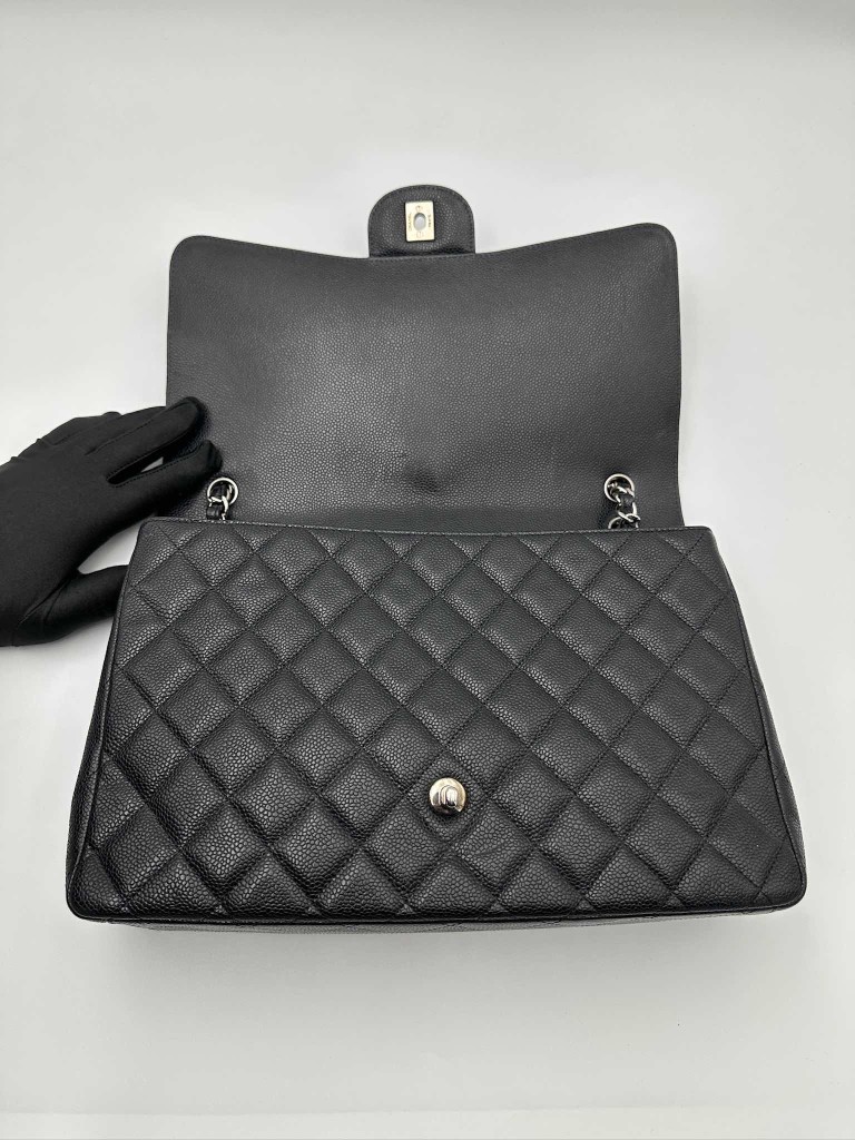 Chanel Classic Maxi Single Flap torebka