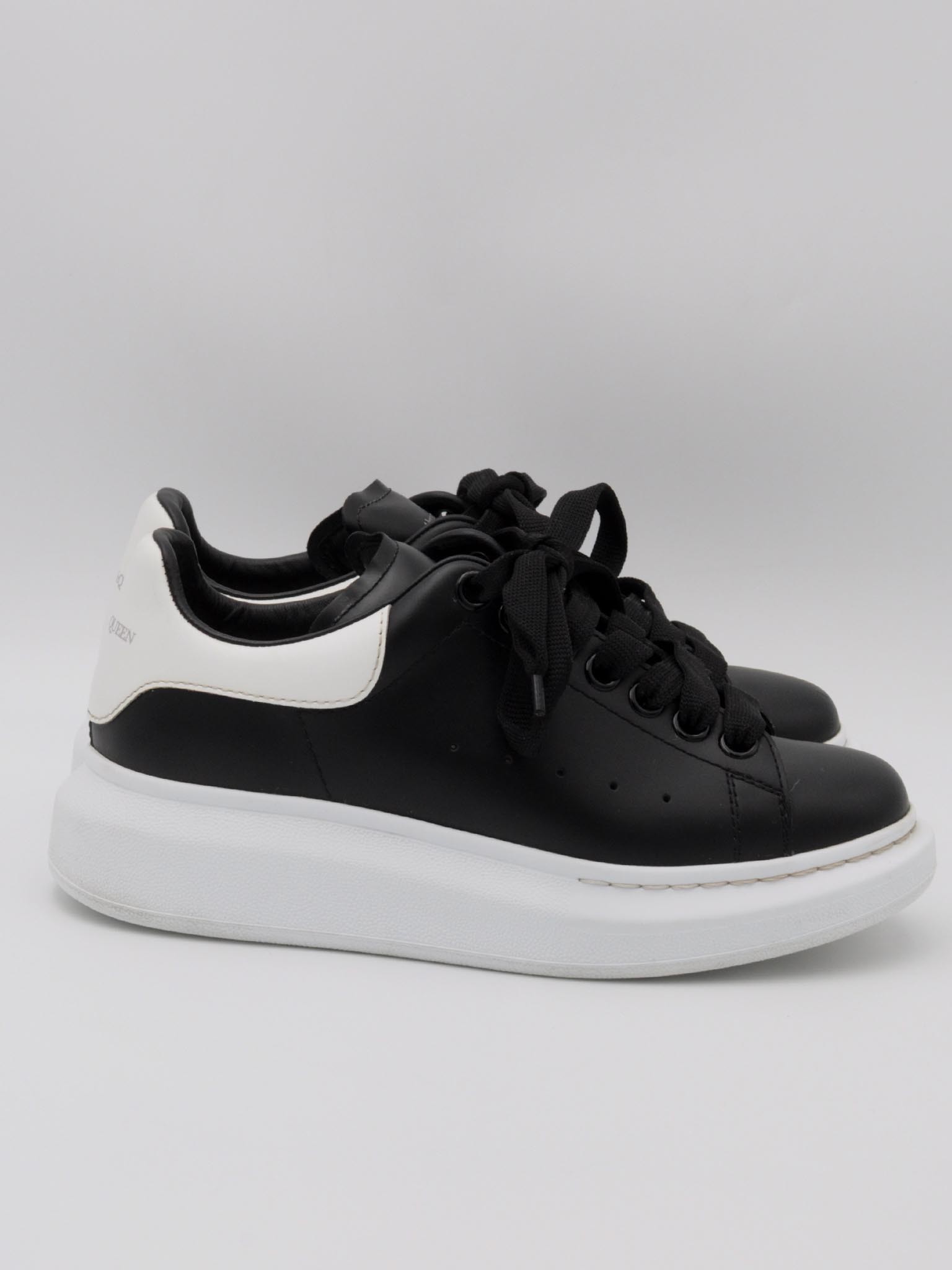 Alexander McQueen sneakersy