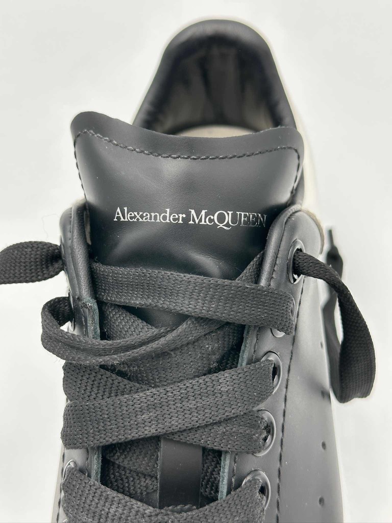 Alexander McQueen sneakersy