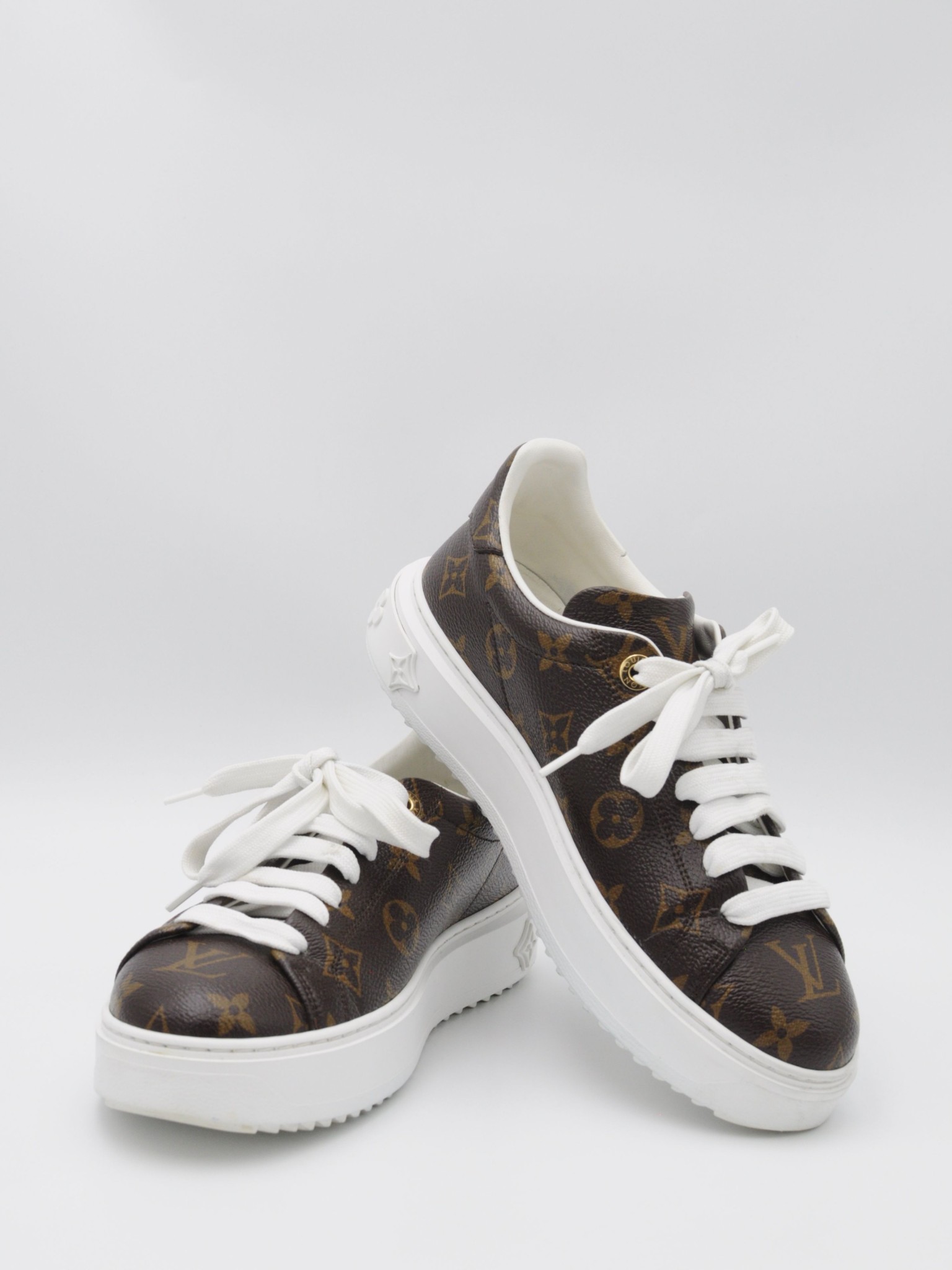 Louis Vuitton Time Out sneakers