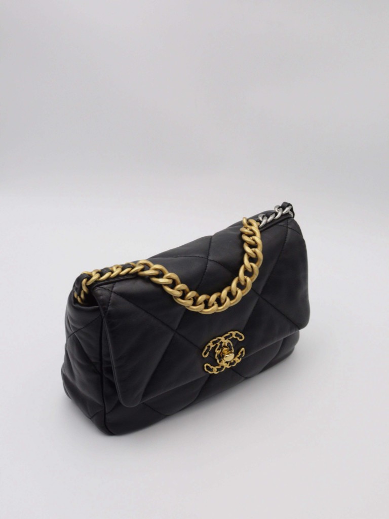 Chanel 19 Small bag