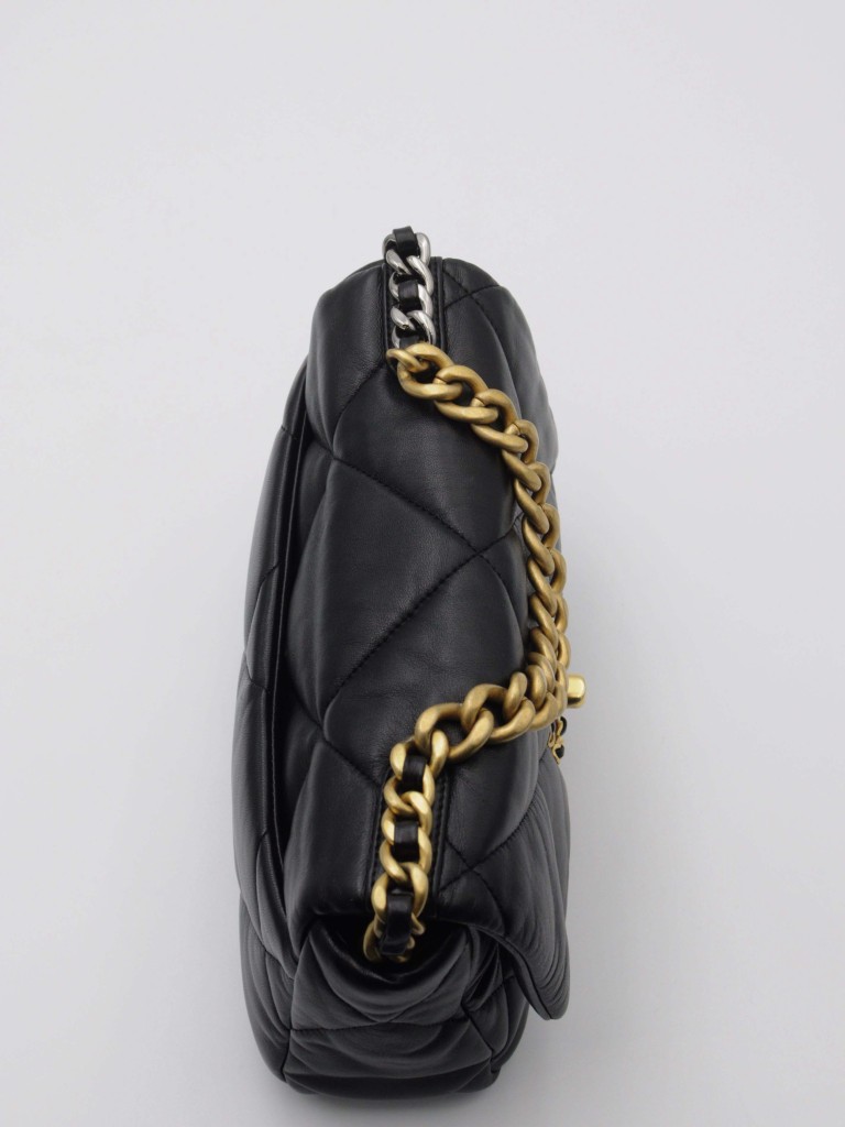 Chanel 19 Small bag
