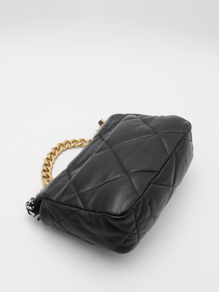 Chanel 19 Small bag