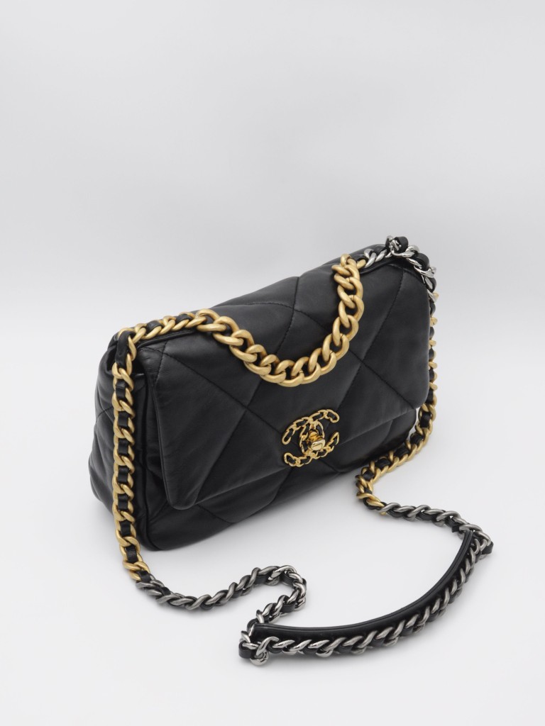 Chanel 19 Small bag