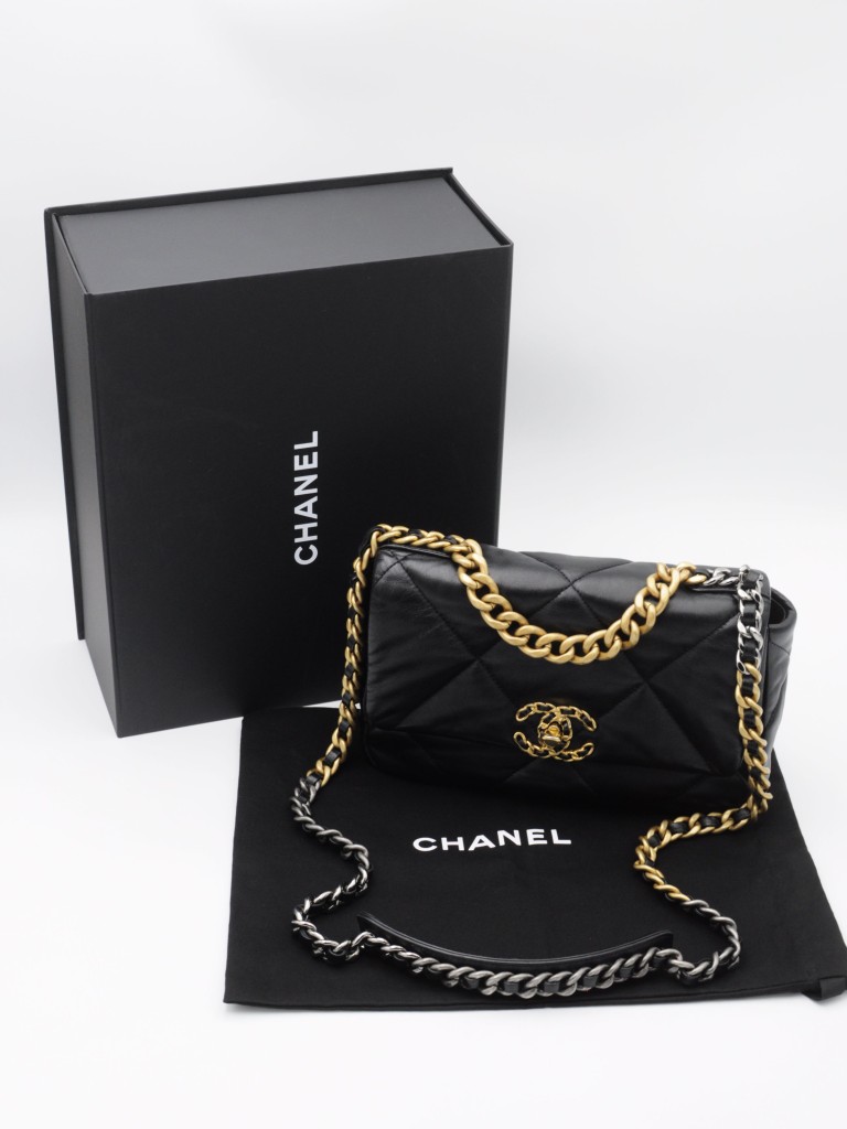 Chanel 19 Small torebka