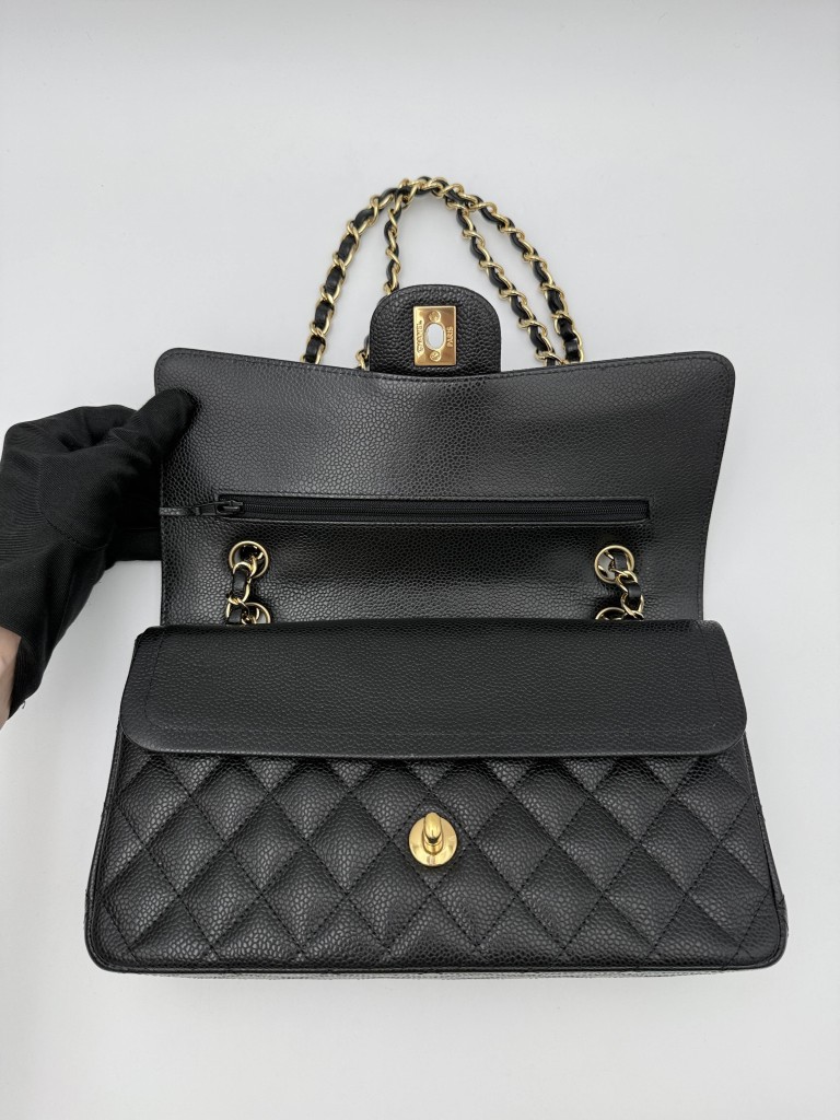 Chanel Classic Medium Double Flap torebka