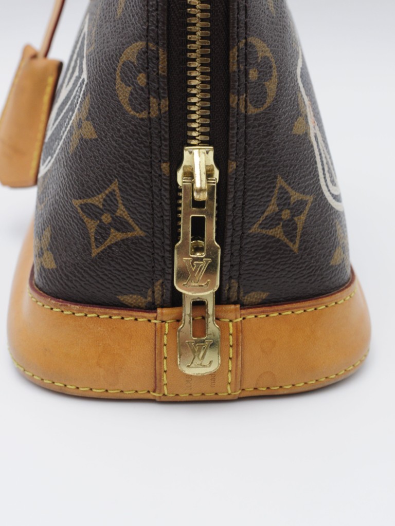 Louis Vuitton Alma BB World Tour torebka