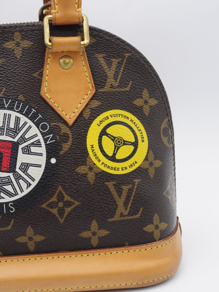 Louis Vuitton Alma BB World Tour torebka