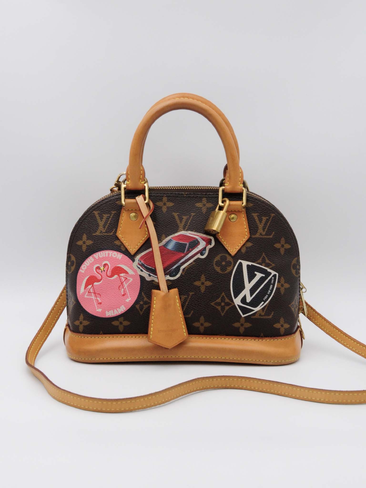Louis Vuitton Alma BB World Tour torebka