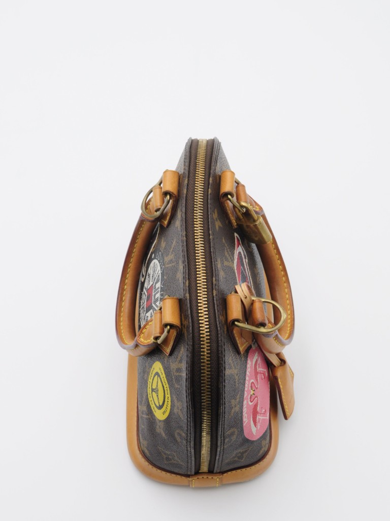 Louis Vuitton Alma BB World Tour torebka