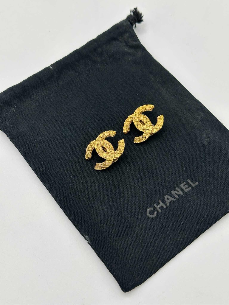 Chanel klipsy