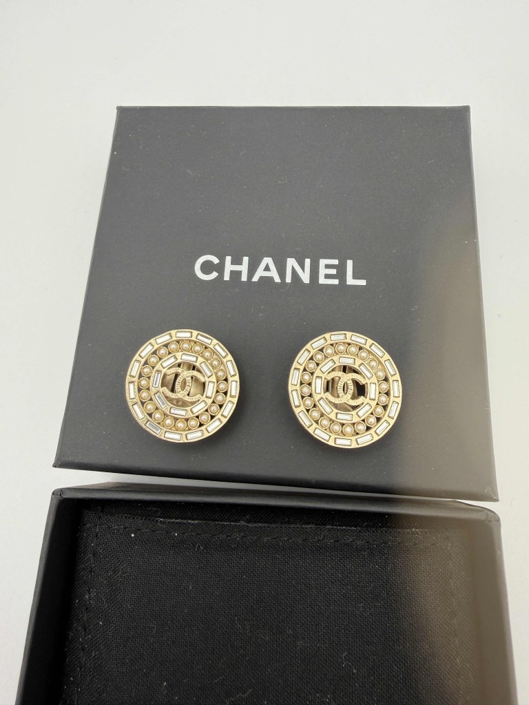 Chanel clip-on earrings