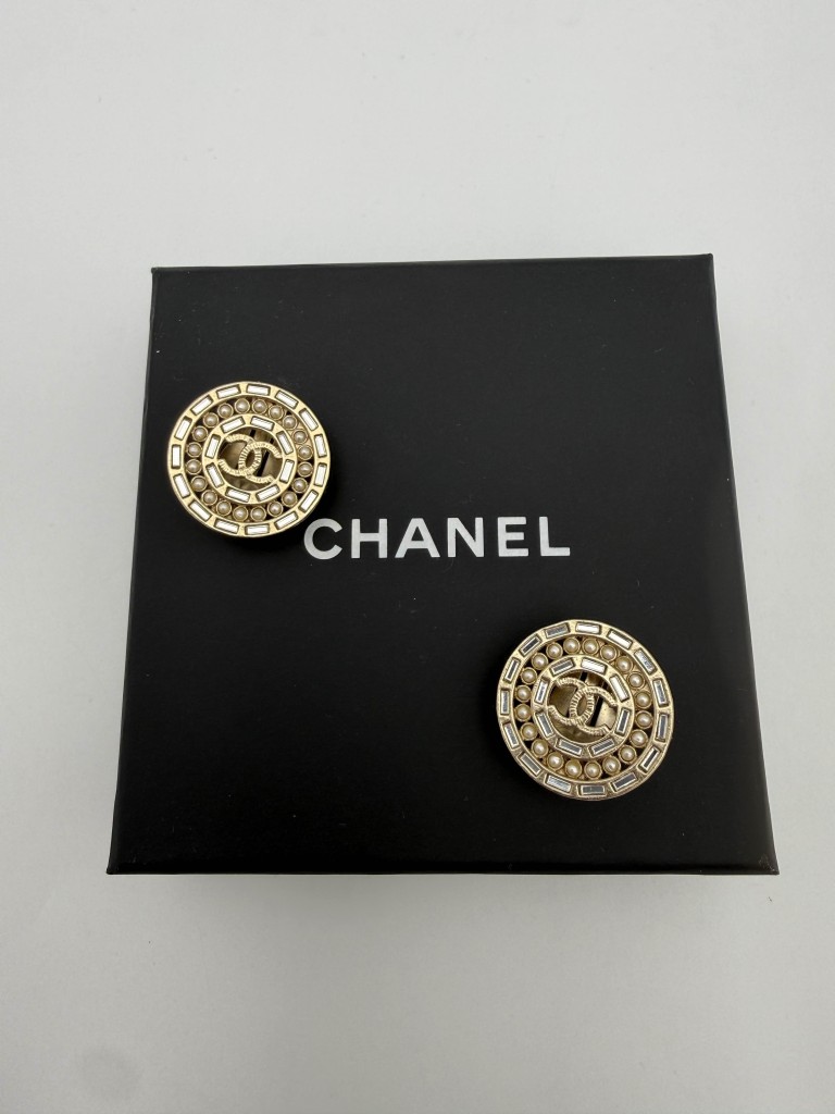 Chanel clip-on earrings