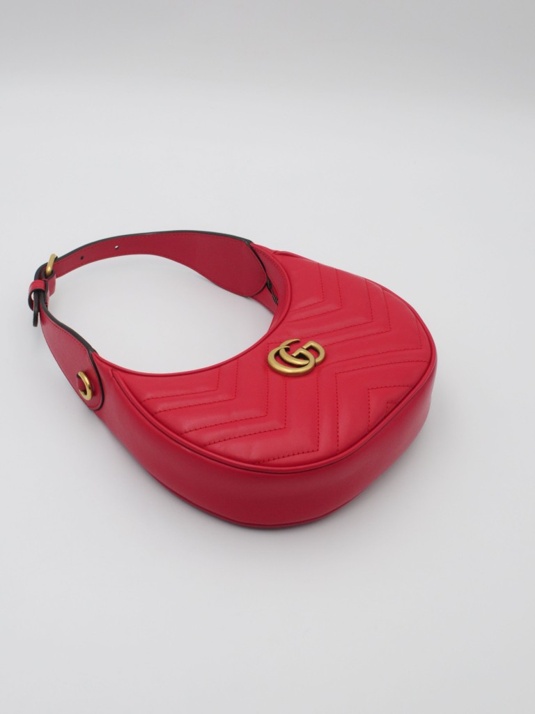 Gucci GG Marmont Small half-moon bag