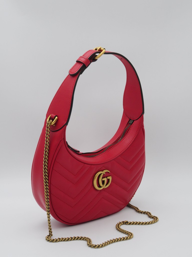 Gucci GG Marmont Small half-moon bag