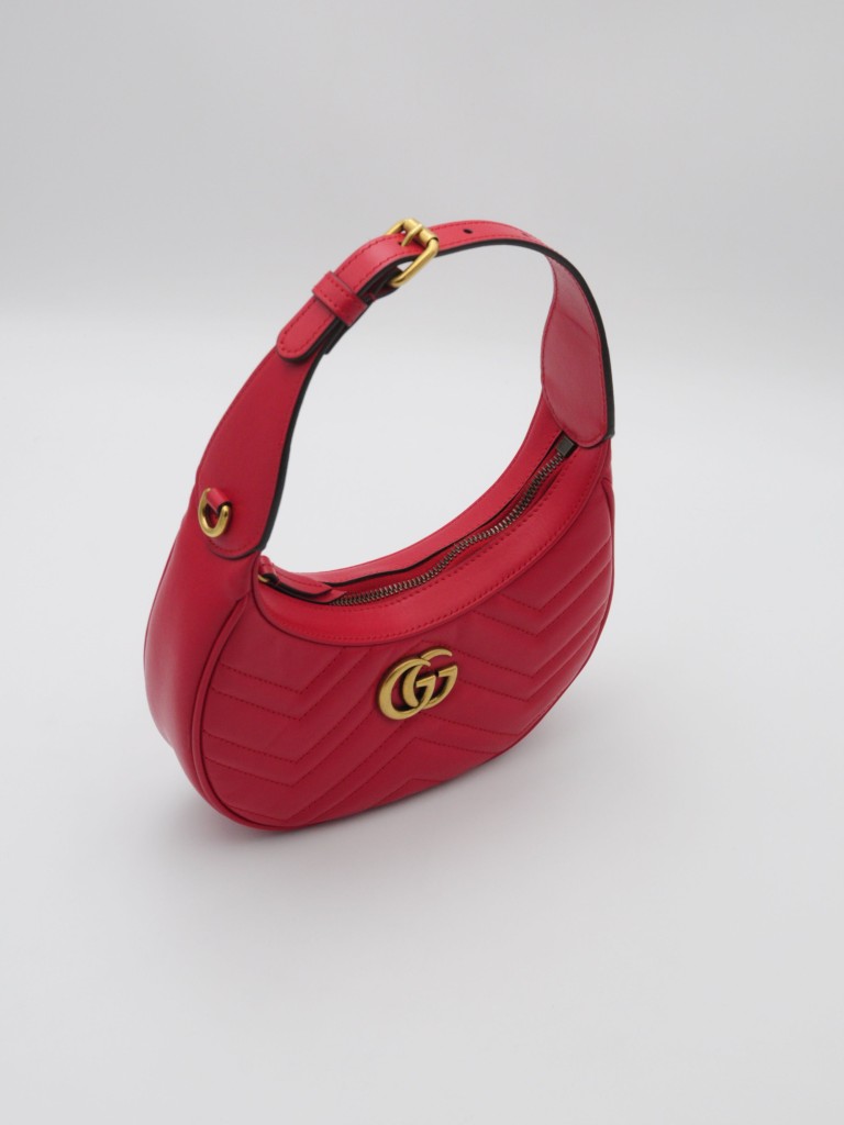 Gucci GG Marmont Small half-moon bag