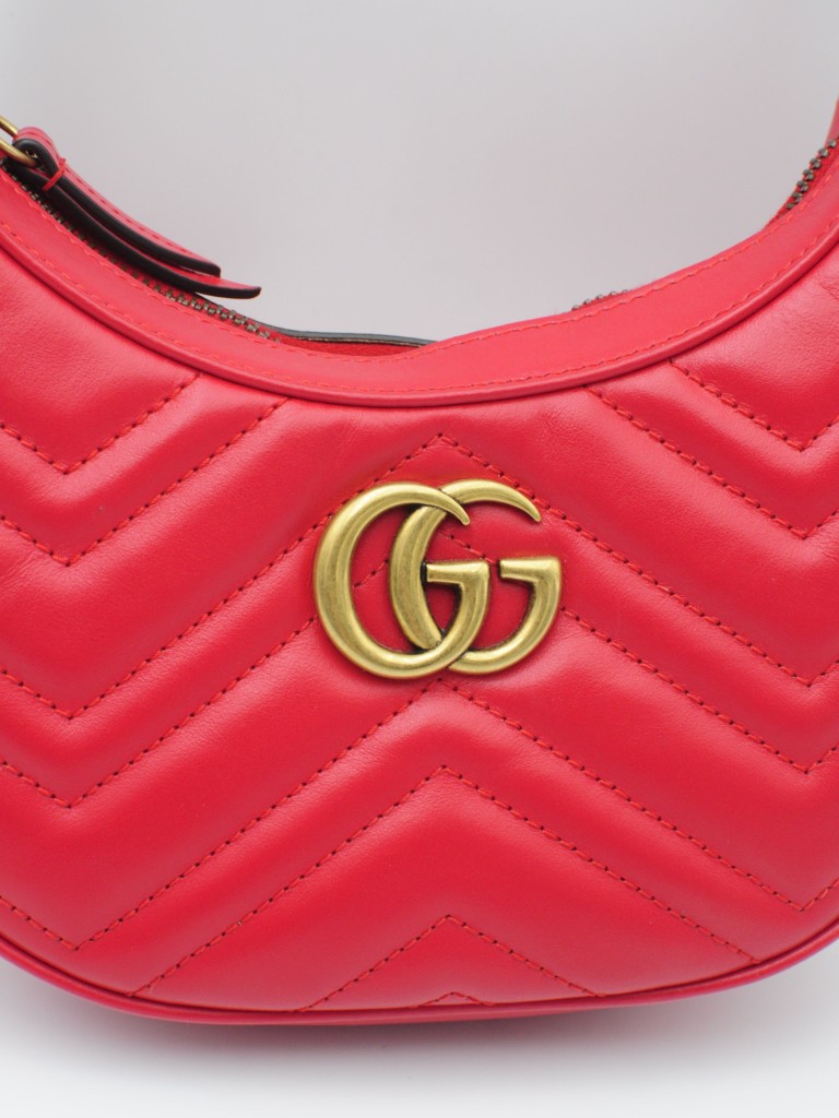 Gucci GG Marmont Small half-moon bag
