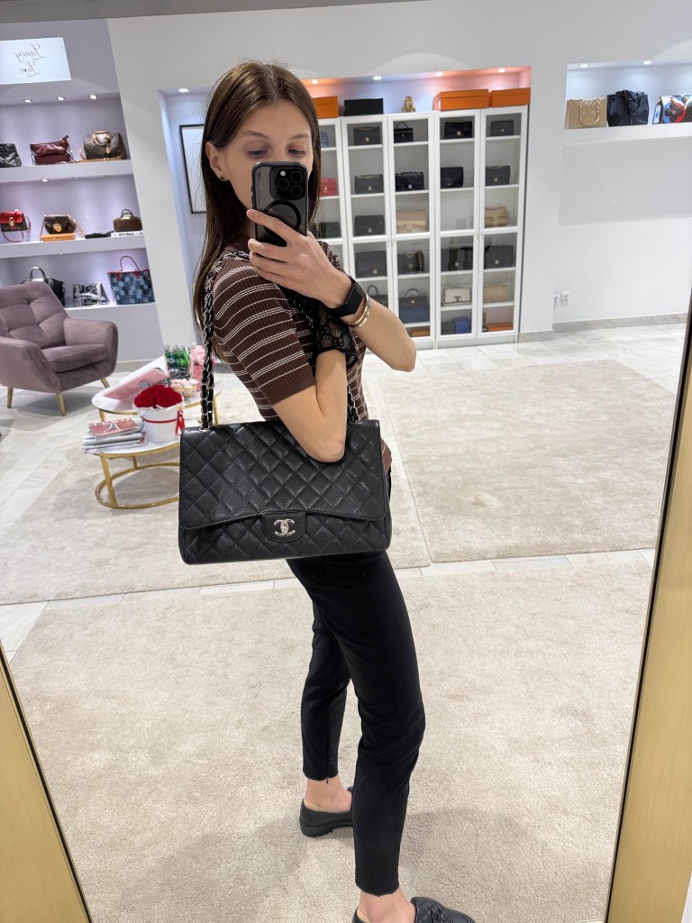 Chanel Classic Maxi Single Flap torebka
