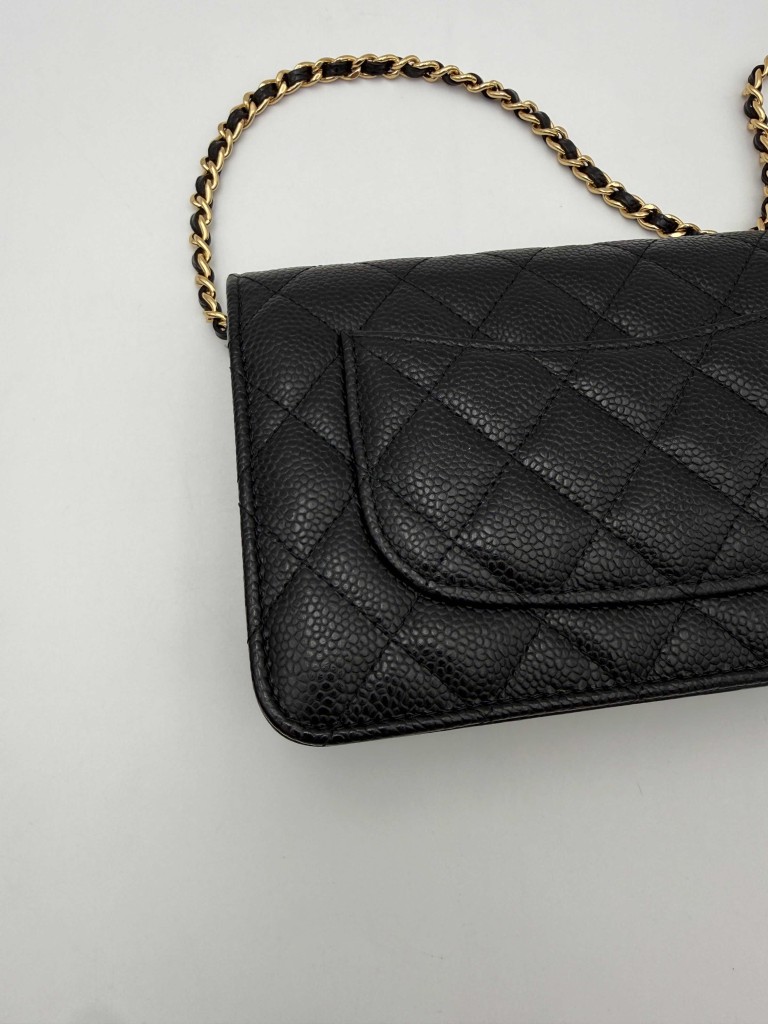 Chanel Wallet on Chain