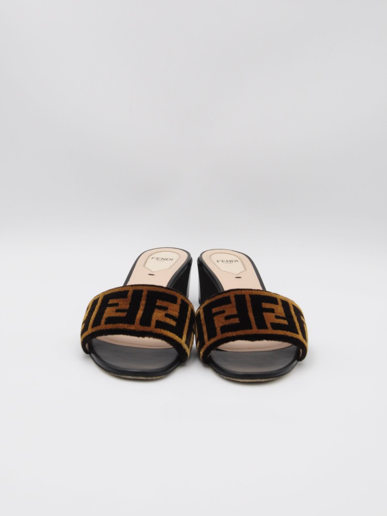 Fendi slides