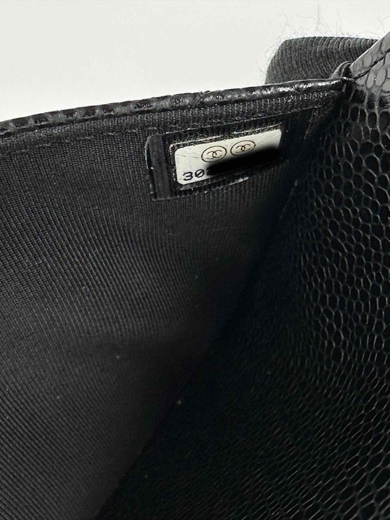 Chanel Wallet on Chain