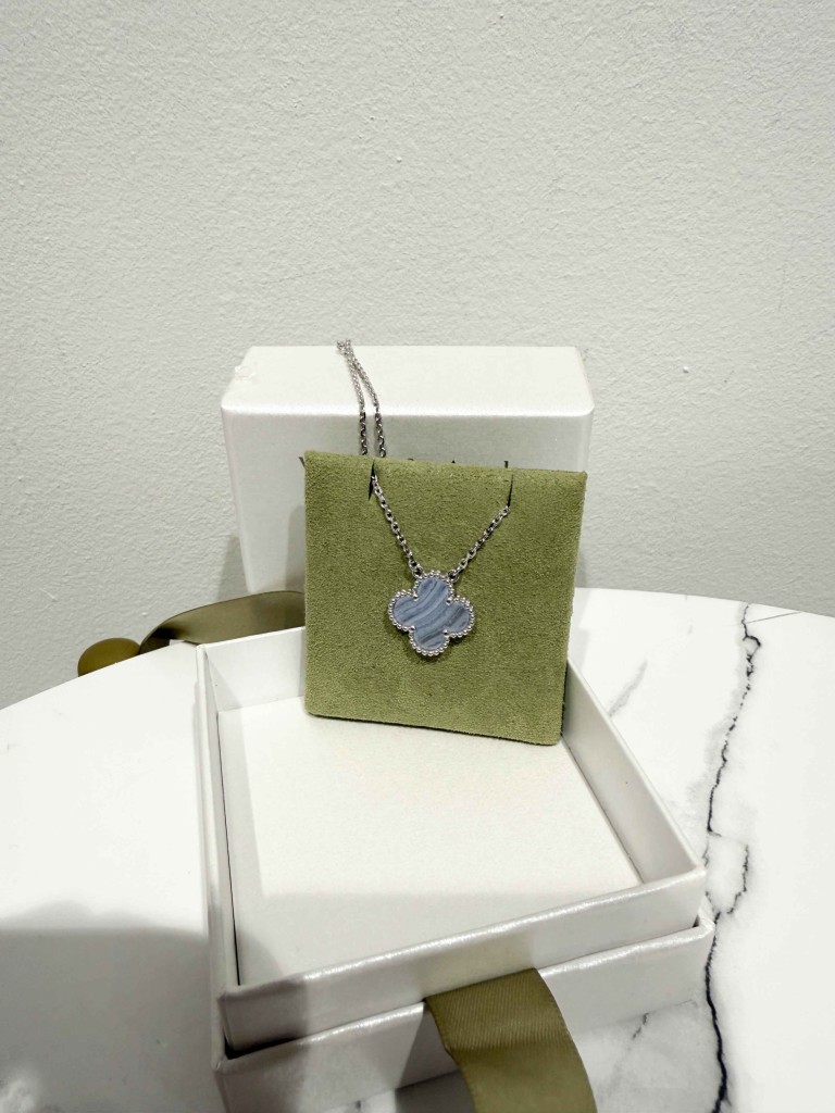 Van Cleef & Arpels necklace
