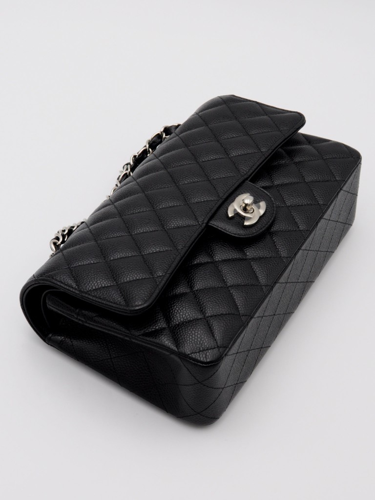 Chanel Classic Medium Double Flap torebka